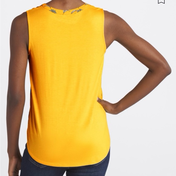 Yellow Printed Sleeveless Blouse (Size Large) - Picture 10 of 12